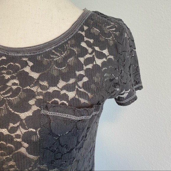 Hollister Lace Front Short Sleeve Silver Gray Woman's Top Sexy Size S - Picture 7 of 9